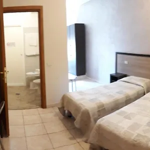 hotel-salus-milan.it-lombardy.com/